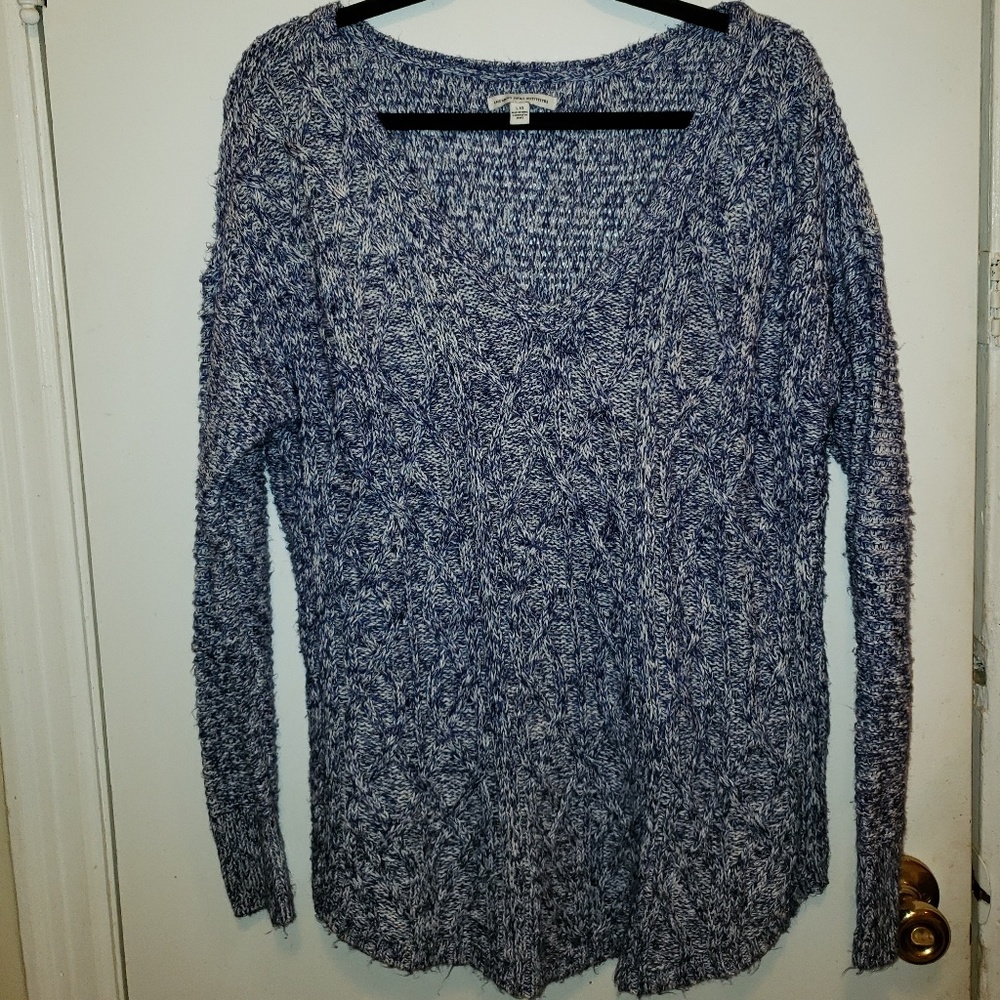 🌻 American Eagle Sweater